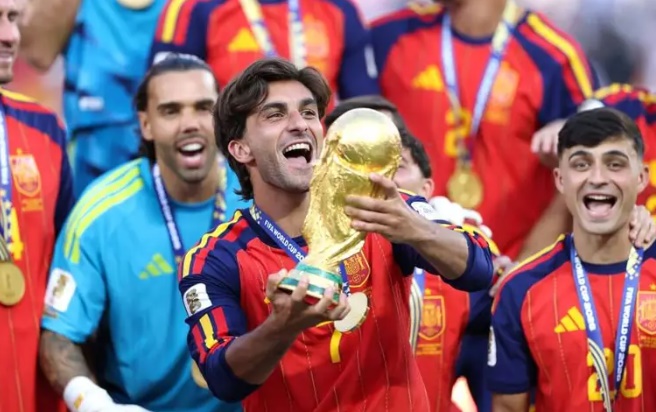Ảnh bài viết Nghịch lý của Ferran Torres tại Barca
