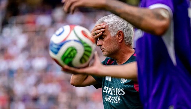 Mourinho tiếc nuối vì Rodri sắp cập bến Barcelona. Ảnh: Getty Images