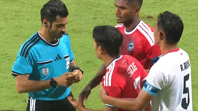 Ảnh bài viết Singapore 0-1 Indonesia: VAR giúp Singapore thoát thẻ đỏ