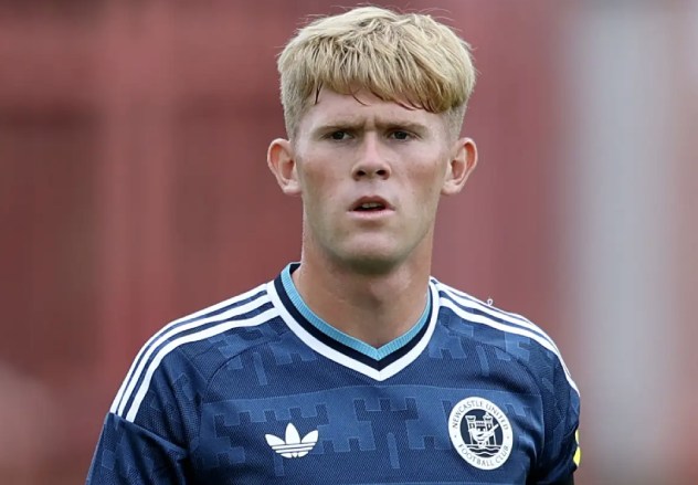 Newcastle kiên quyết từ chối bán Lewis Hall cho Quỷ đỏ. Ảnh: Getty.