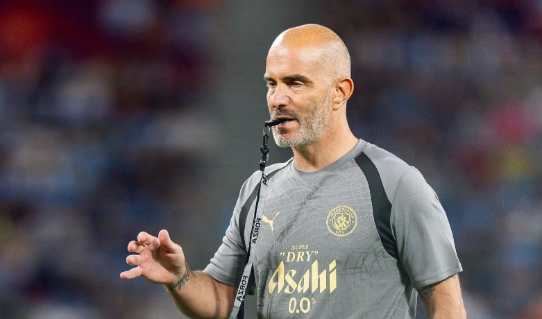 Maresca bắt đầu áp đặt triết lý lên Man City. Ảnh: Getty.