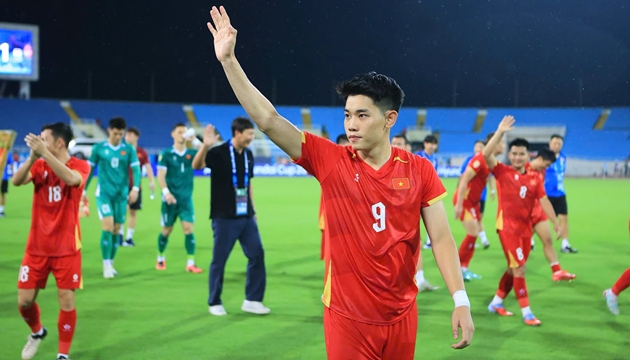 Ảnh bài viết Đình Bắc vươn tầm châu Á và bài học từ HLV Kim Sang-sik