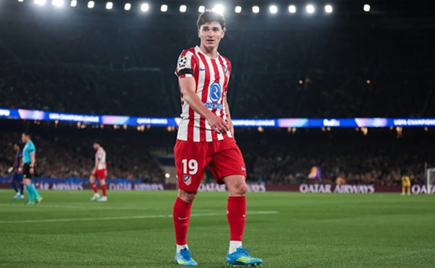 Barca sẵn sàng tăng giá hỏi mua Alvarez. (Ảnh: Getty Images)
