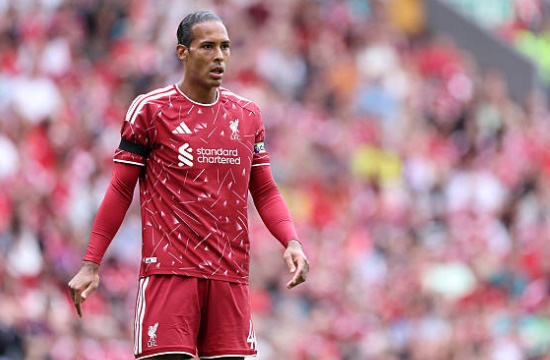 Liverpool cũng cần có một trung vệ chất lượng để sát cánh với Van Dijk. Ảnh: Getty.