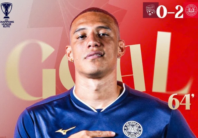Brayan Perea ghi b&agrave;n thứ 2 cho CAHN. Ảnh: Fanpage CLB CAHN.