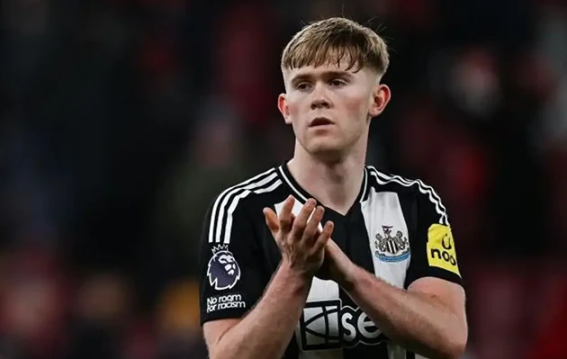 Lewis Hall là hậu vệ trái Man Utd khao khát sở hữu. Ảnh: Getty Images