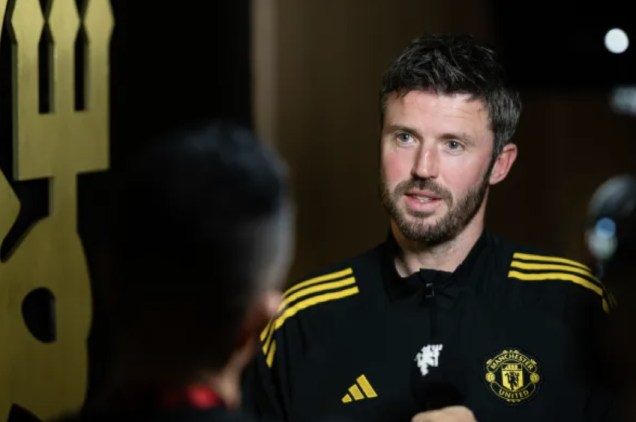 Carrick nhiều khả năng sẽ đón thêm tân binh trong thời gian còn lại của TTCN Hè 2026. Ảnh: Getty.