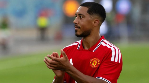 Thương vụ Tielemans cập bến Old Trafford được Ashley Young đánh giá rất cao. Ảnh: Getty.