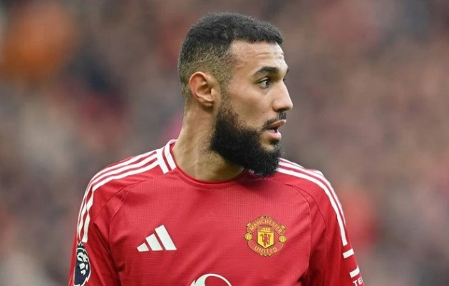 Ảnh bài viết Mazraoui giải mã tinh thần quyết thắng Carrick truyền cho MU