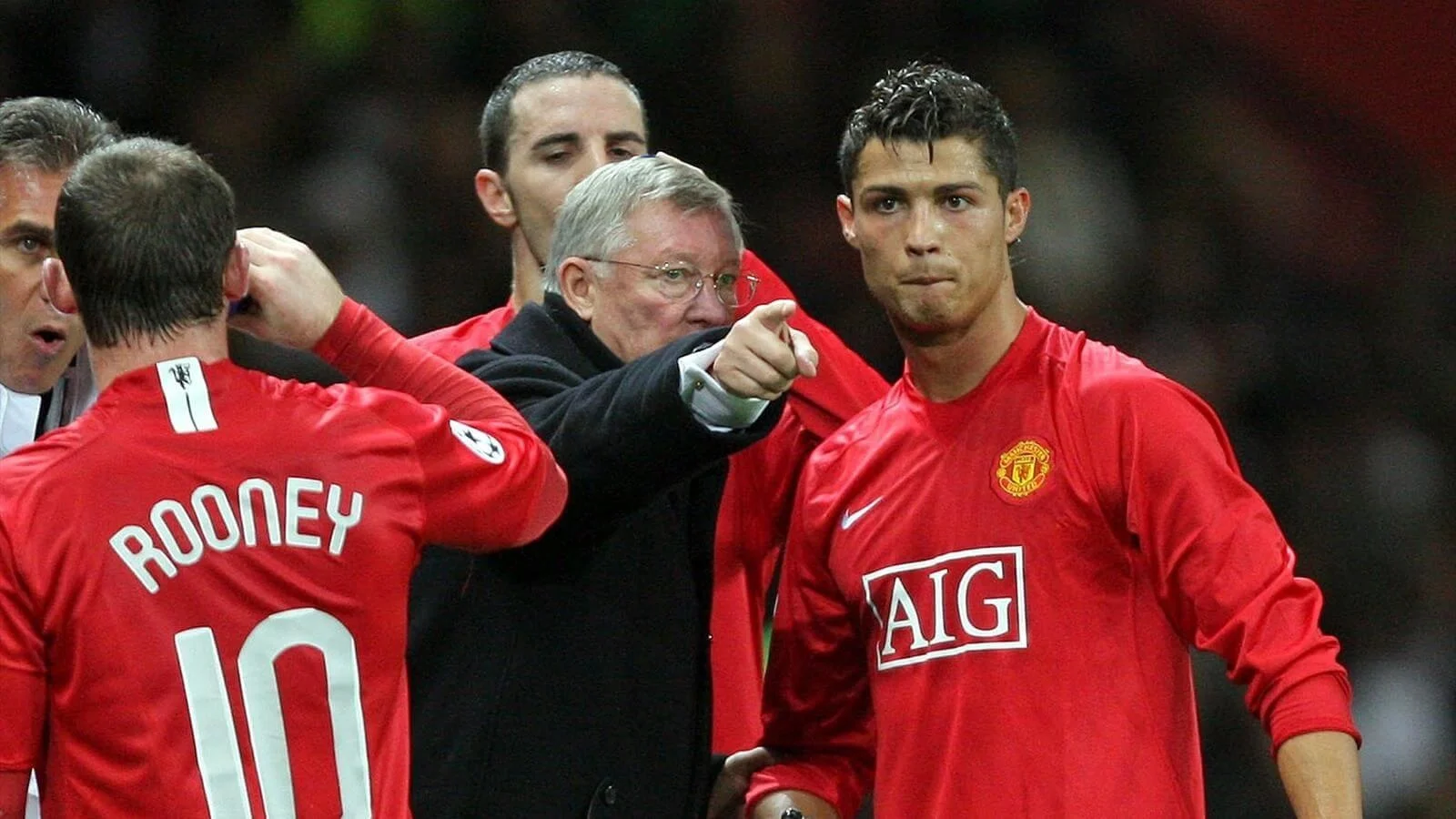 Chính đồng đội tương lai thúc giục Ferguson ký CR7. Ảnh: Getty.