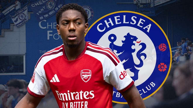 Lewis-Skelly được đồn đoán với Chelsea. Ảnh: Imago.