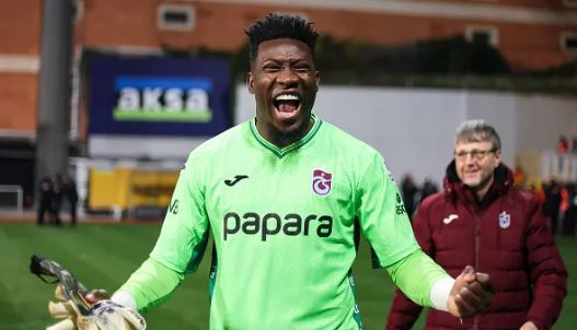 Chelsea được khuy&ecirc;n mua Onana. Ảnh: Getty Images.