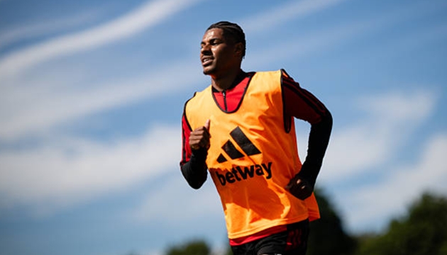 Carrick tạo điều kiện cho Rashford tái hòa nhập Quỷ đỏ. Ảnh: Getty Images