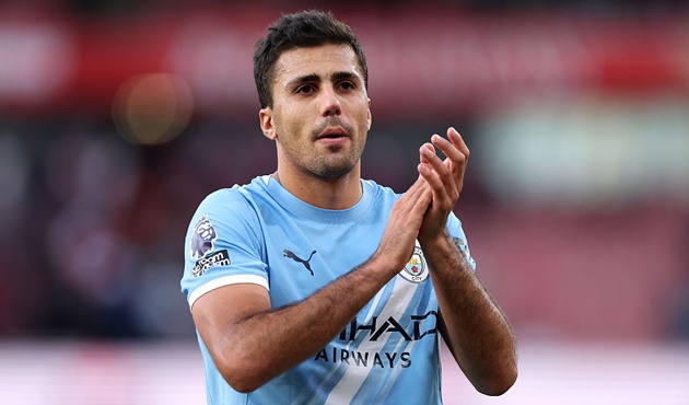 Rodri ra đi sẽ khiến Man City mất th&ecirc;m thủ lĩnh. (Ảnh: FourFourTwo)