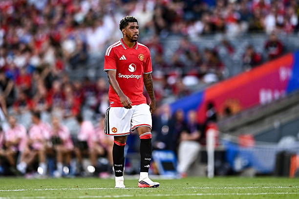 Santos sẽ l&agrave; mỏ neo của Man Utd m&ugrave;a tới. Ảnh: Getty Images. 