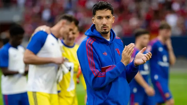 Ảnh bài viết Man Utd cài điều khoản lạ khi đẩy đi Altay Bayindir