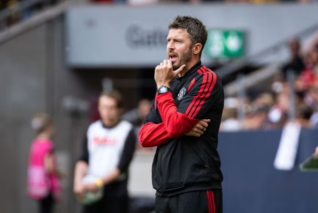 Carrick sẽ trao cơ hội cho Harry Amass? Ảnh: Getty Images
