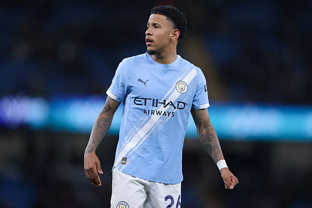 Ảnh bài viết Savinho vắng mặt ở buổi tập của Man City trước đại chiến Arsenal
