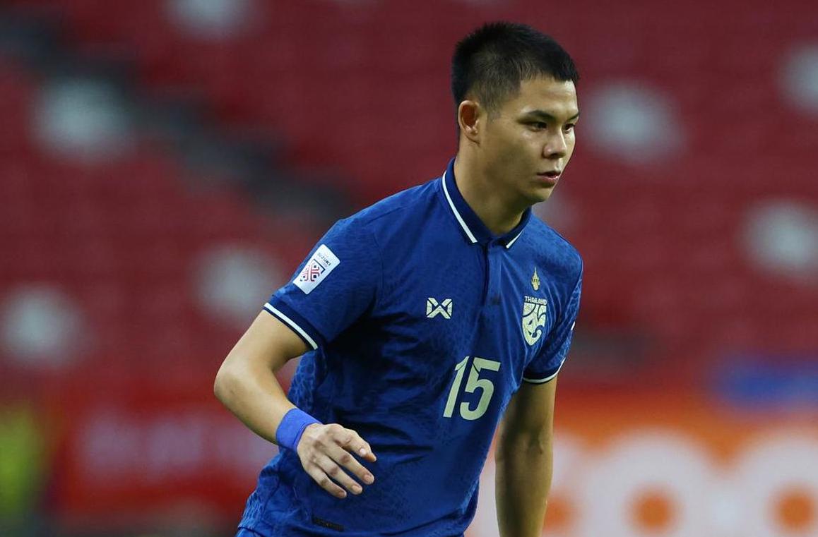 Hậu vệ Narubadin tự tin trước trận đấu với Singapore. Ảnh: Detik Sport