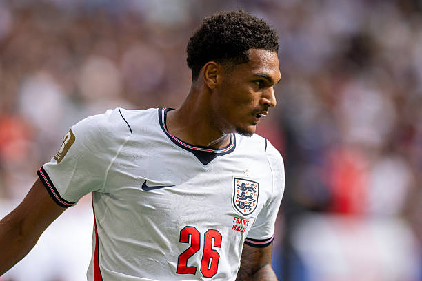 Jarell Quansah là phương án thay Saliba hoàn hảo cho Arsenal. Ảnh: Getty Images.