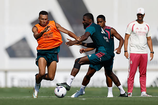 Mua Mbappe là điều không thể với MU. Ảnh: Getty Images.