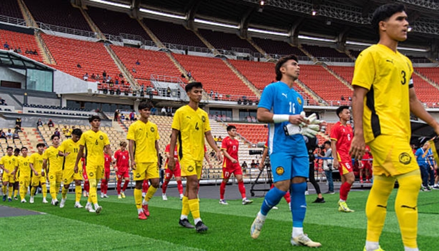 Malaysia căng thẳng bước v&agrave;o cuộc chiến sinh tử với đội tuyển Việt Nam. Ảnh: Getty Images