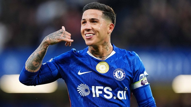 Man City đ&atilde; lỡ thời hạn chi&ecirc;u mộ Enzo m&agrave; Chelsea đặt ra. (Ảnh: Sky Sports)