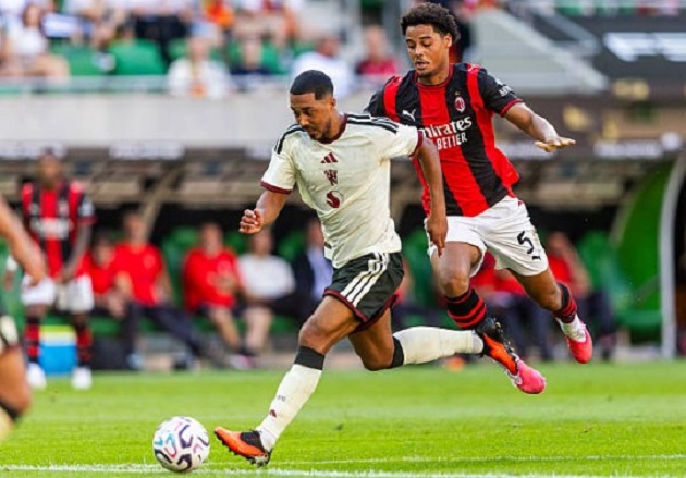 Youri Tielemans (6 điểm): Phối hợp sắc n&eacute;t với Fernandes v&agrave; c&oacute; đường chuyền chọc khe tuyệt vời cho Amad. Chơi tốt khi c&oacute; b&oacute;ng nhưng khả năng bao qu&aacute;t chưa tốt.