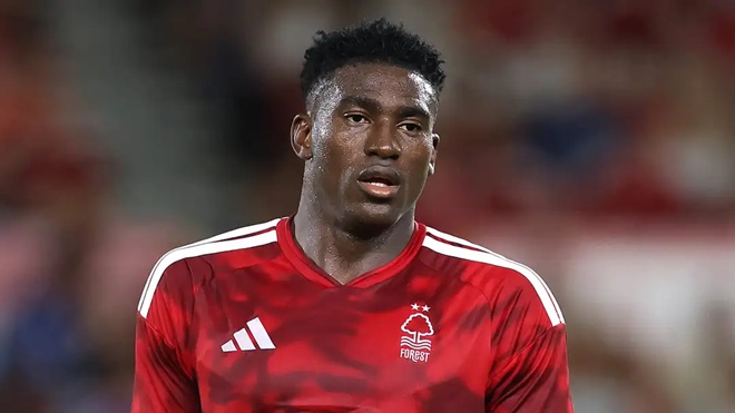 Awoniyi đang đến gần Coventry. Ảnh: Getty.