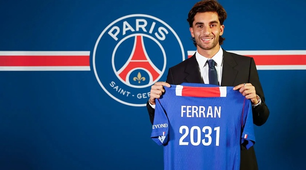Ảnh bài viết Đẩy Ferran Torres sang PSG, Barcelona giải phóng 20 triệu euro quỹ lương