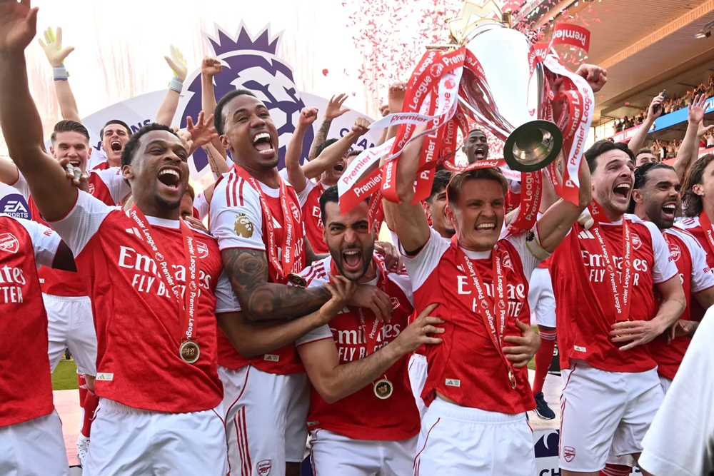 Ảnh bài viết Lescott tin Arsenal sáng cửa vô địch hơn Man City