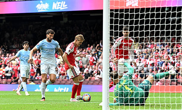 Ảnh bài viết Arsenal 3-0 Man City: Odegaard điền tên lên bảng tỷ số