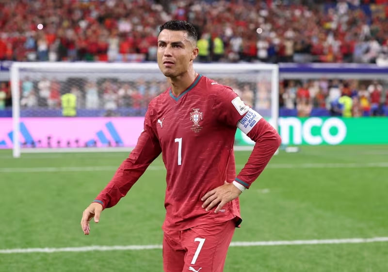 Ảnh bài viết Cristiano Ronaldo úp mở khả năng giải nghệ