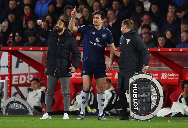 Maguire v&agrave; Amorim trong thời gian c&ugrave;ng l&agrave;m việc ở Man Utd. Ảnh: Getty Images. 
