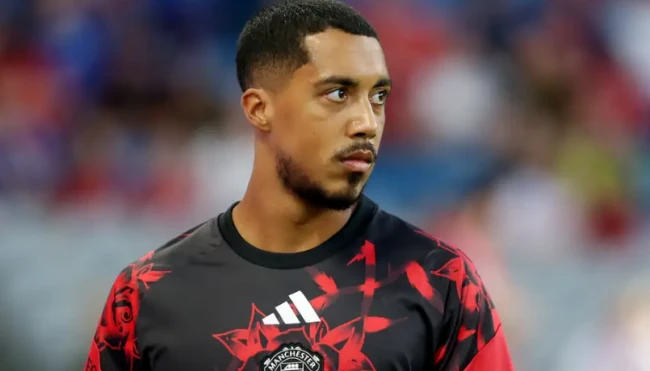 Ảnh bài viết Carragher khẳng định Tielemans đến Man Utd sai thời điểm