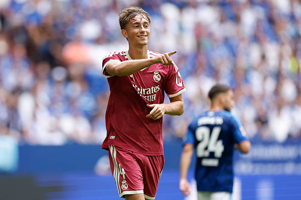 Ảnh bài viết Dean Huijsen và cơ hội vươn mình tại Real Madrid