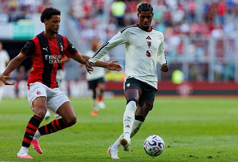 Ảnh bài viết Rashford khước từ 3 đội Ngoại hạng Anh để ở lại Man Utd