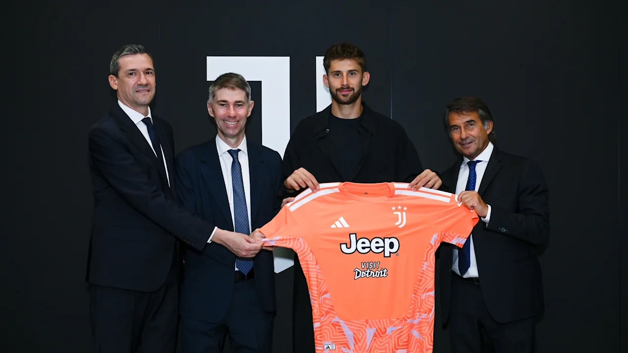 Guglielmo Vicario ch&iacute;nh thức gia nhập Juventus. Ảnh: Juventus FC.