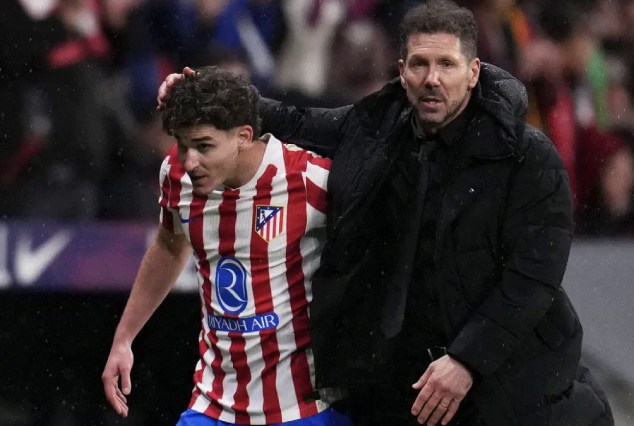 Ảnh bài viết HLV Diego Simeone chốt tương lai Julian Alvarez tại Atletico