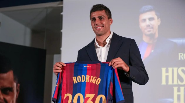 Ảnh bài viết Rodri xem Barca là bến đỗ trong mơ khi khước từ Real