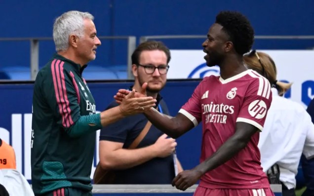 Ảnh bài viết Mourinho tiết lộ cách thuyết phục Vinicius từ chối Arsenal
