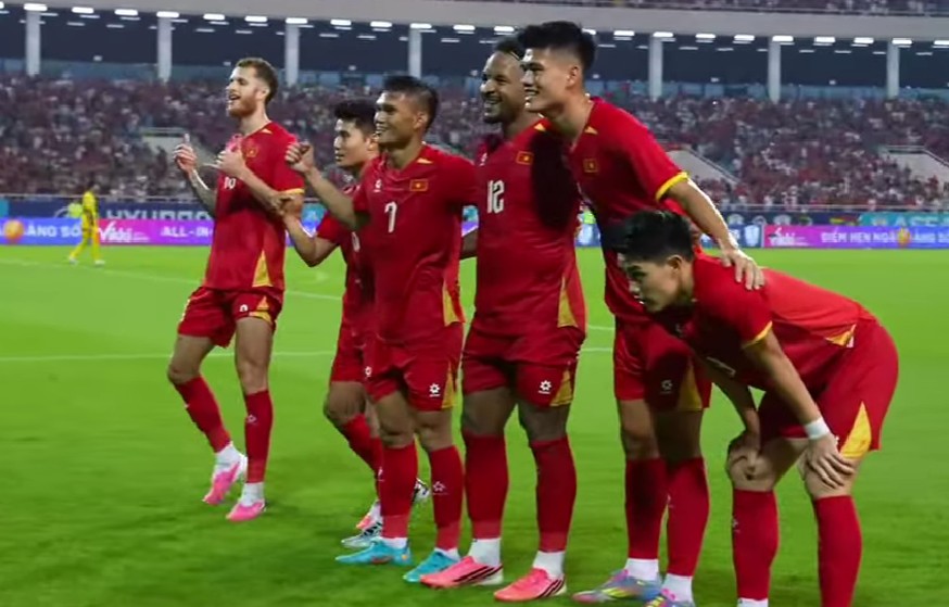 Tuyển Việt Nam giành vé vào chung kết ASEAN Cup 2026 với chiến thắng bằng tổng tỷ số 4-0 sau 2 lượt trận trước Malaysia. Ảnh chụp màn hình (FPT).