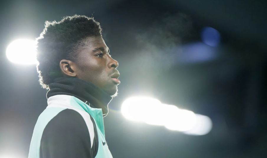 Ảnh bài viết 6 góc nhìn khi Carlos Baleba cập bến Man Utd
