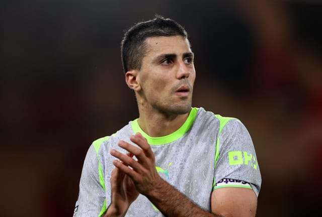 Ảnh bài viết Joe Cole tiến cử phương án hoàn hảo cho Man City thay Rodri