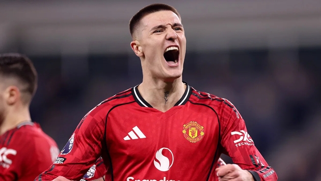 Ảnh bài viết Benjamin Sesko từ chối áo số 9 tại Man Utd