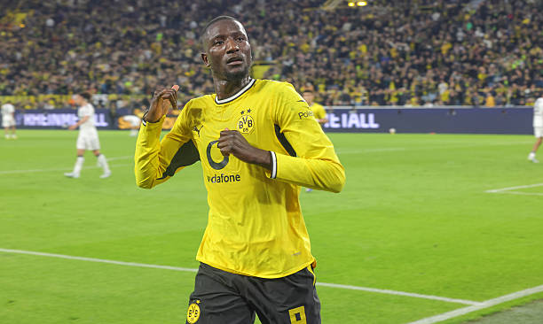 Ảnh bài viết Barcelona liên hệ Dortmund chiêu mộ Serhou Guirassy