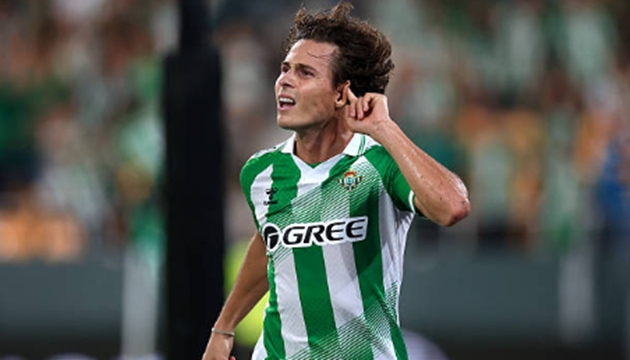 Rodrigo Riquelme ghi bàn thắng duy nhất cho Real Betis. Ảnh: Getty Images