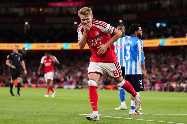 Ảnh bài viết Chấm điểm Arsenal: Ben White chơi nổi bật; Odegaard thể hiện đẳng cấp
