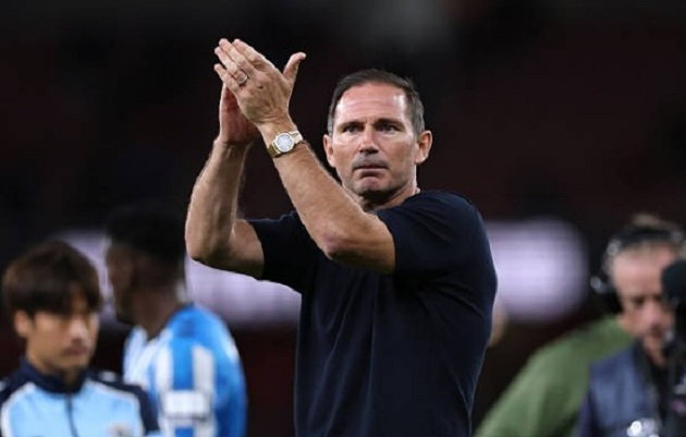 Lampard và các học trò lực bất tòng tâm tại Emirates. Ảnh: Getty.