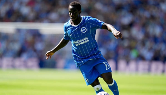 Liverpool theo đuổi Yankuba Minteh. Ảnh: Getty Images